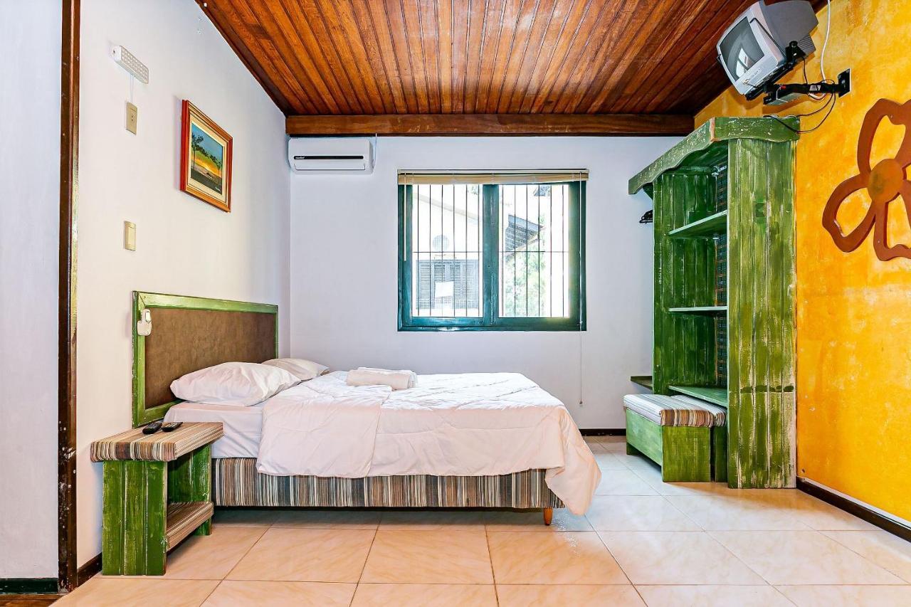 Studios Duplos E Individuais 450M Da Praia Rai Флорианополис Экстерьер фото